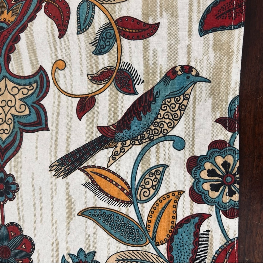 Floral Patterned Table Runner - Picture 5 of 6